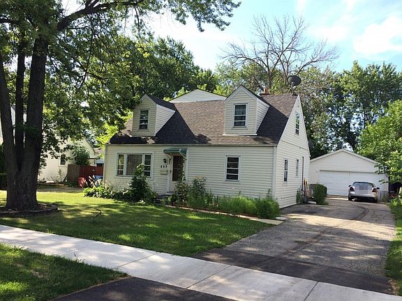 3rd image of 253 Hayes Dr