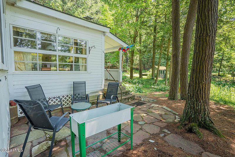5th image of 151 East Green Pond Way