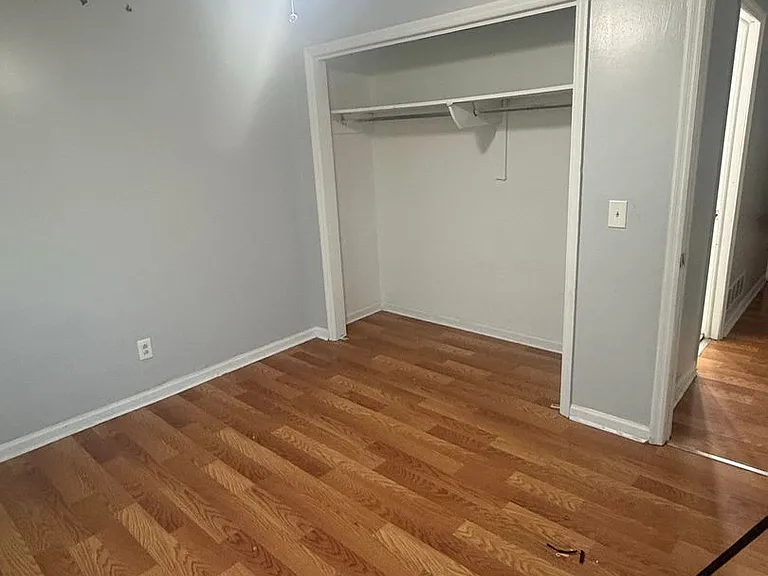 2218 Apple Valley Rd — Photo 4