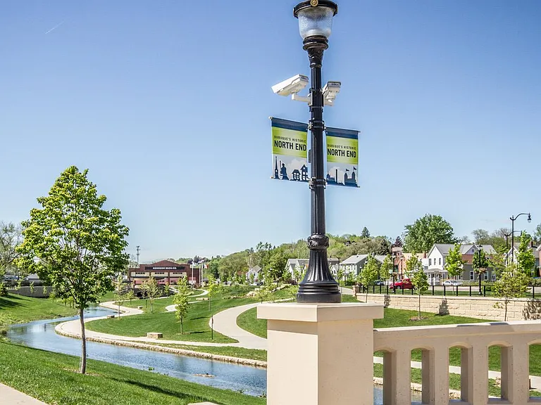 317 E 22nd St — Photo 3