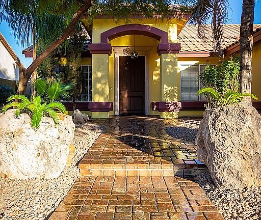 4th image of 6633 N 77th Dr