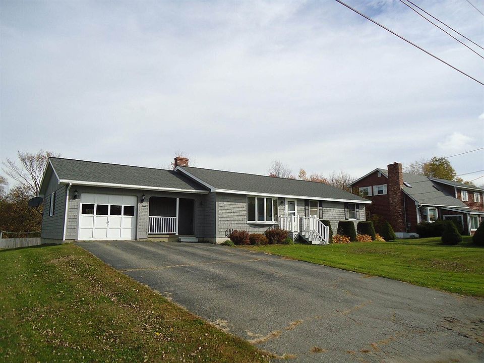 1st image of 30 Greenwood Dr