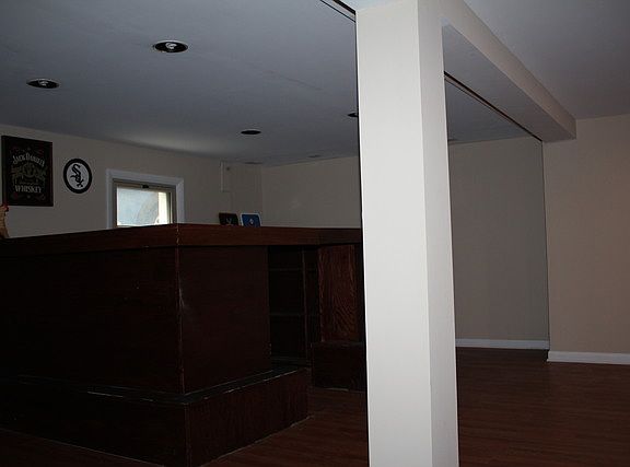 3rd image of 10905 S Tripp Ave