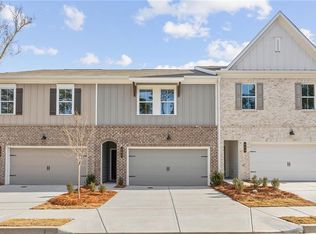 662 Sunstone Ln, Lawrenceville, GA