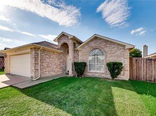 519 Cross Cut Dr, Arlington, TX 76018