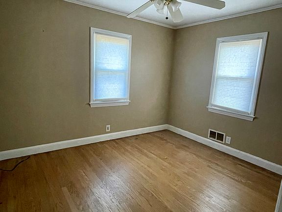 3rd image of 418 Cedar St #1