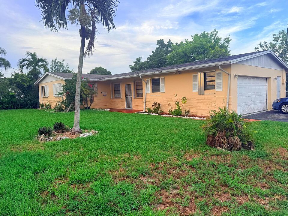 2nd image of 1600 NW 47TH Avenue