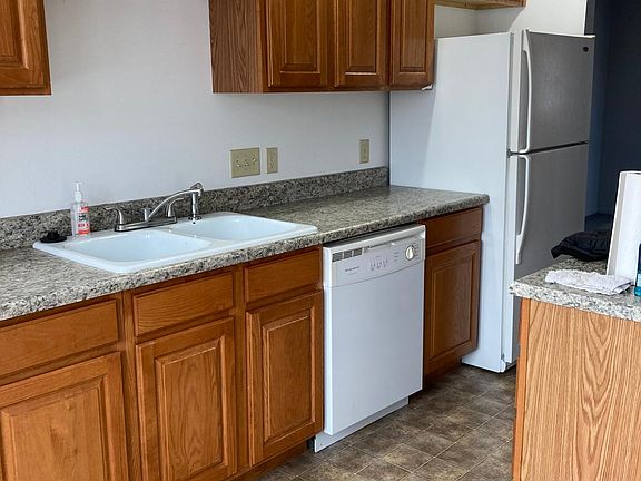2nd image of 2901 Northwood Ave