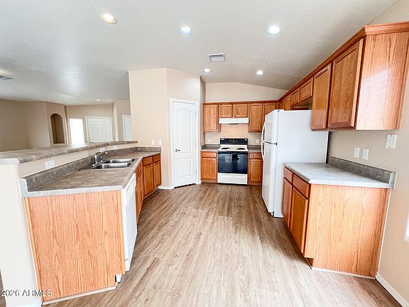 5th image of 4855 E Meadow Vista Drive