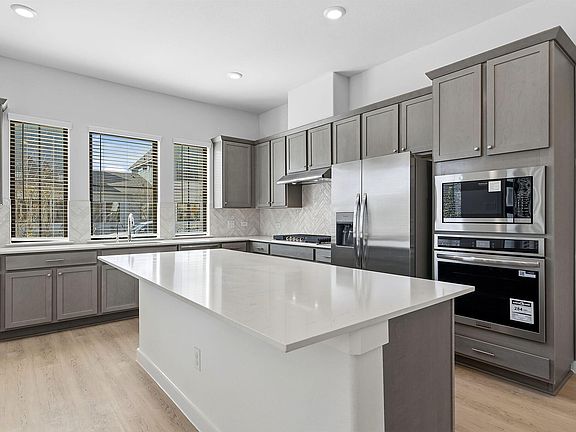 6th image of this home