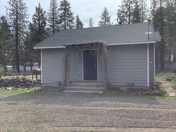 5th image of 716 Cedar Dr