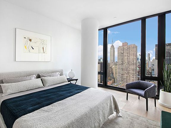 5th image of 695 1st Ave #30F