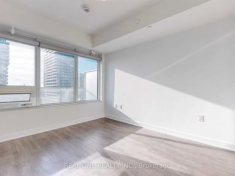195 Redpath Ave #2709 — Photo 12