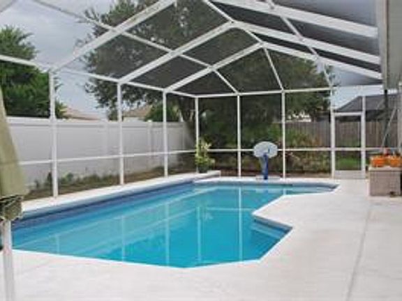5th image of 909 Grand Canyon Dr