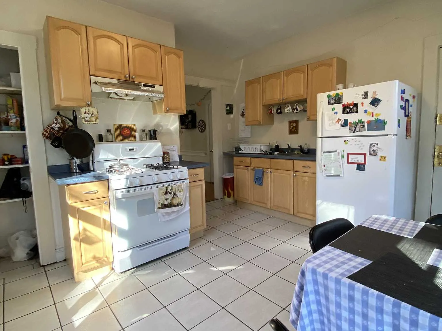 3 bed, $2,800 — Photo 2