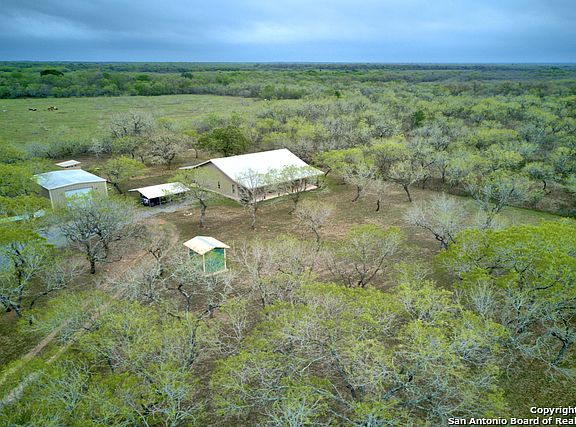 3rd image of 13767 N State Highway 80