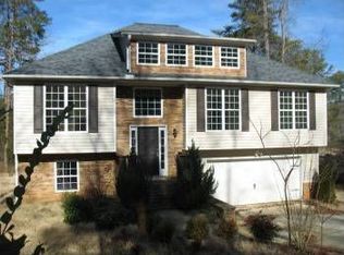 123 Neal Dr, Fair Play, SC 29643