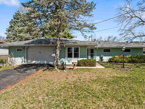 2nd image of W11038 W Harmony Dr