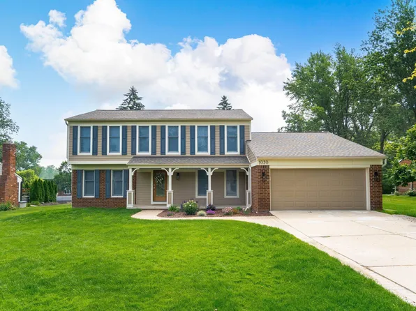 1030 Hemlock Dr, Rochester, MI 48307