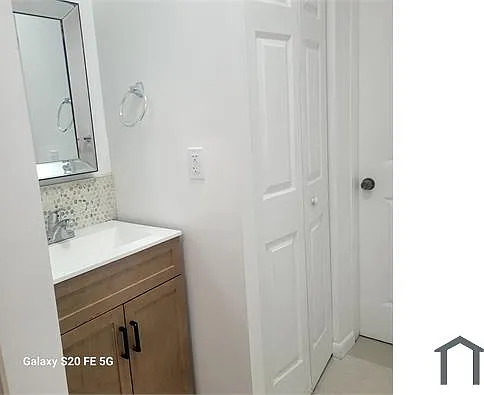 17230 NW 42nd Pl — Photo 12