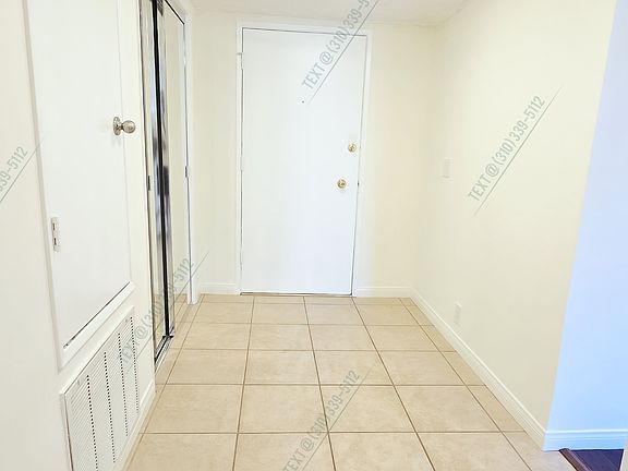 4th image of 11940 Montana Ave #30-204