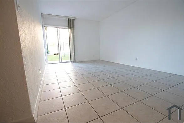 801 NW 47th Ave #103 — Photo 2