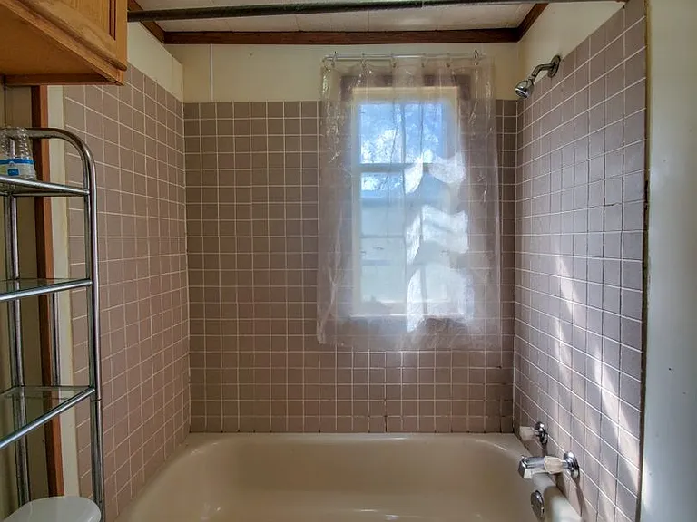 310 E Washington St — Photo 20