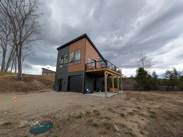 276 Ragged Mountain Rd, Danbury, NH 03230