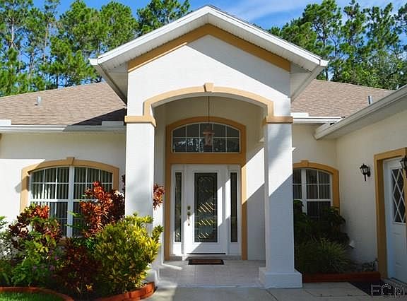 4th image of 16 Pin Oak Dr