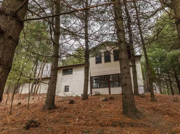 343 Ember Court, Oxford, WI 53952