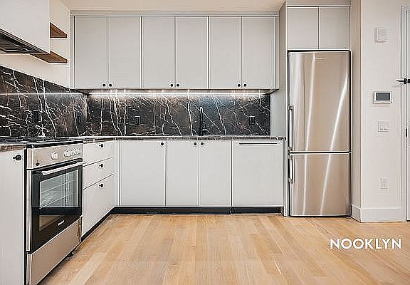 4th image of 250 Gold St #348