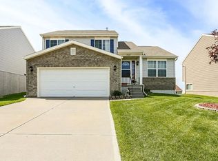 19371 Laci St, Omaha, NE 68135