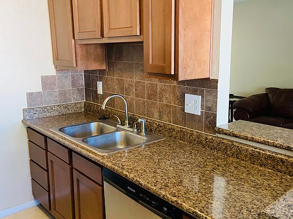 5th image of 1701 W Tuckey Ln Unit 203