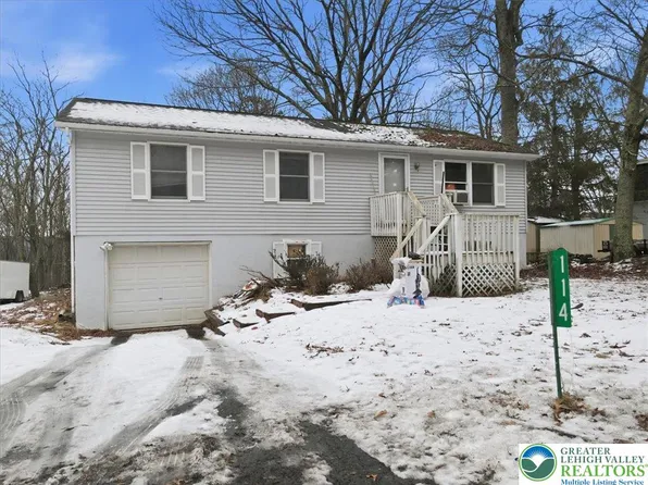 114 Carol Rd, East Stroudsburg, PA 18302