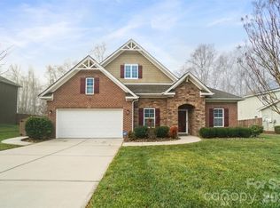 8023 Goodall Ct, Mint Hill, NC 28227