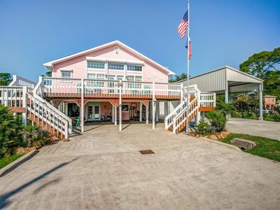 1010 Floyd St, Anahuac, TX, 77514