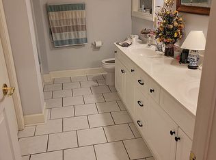715 Oak Hill Dr, Manning, SC 29102