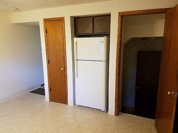 4th image of 1508 Glenn Ave