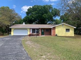 7655 W Inn Ln, Homosassa, FL 34446