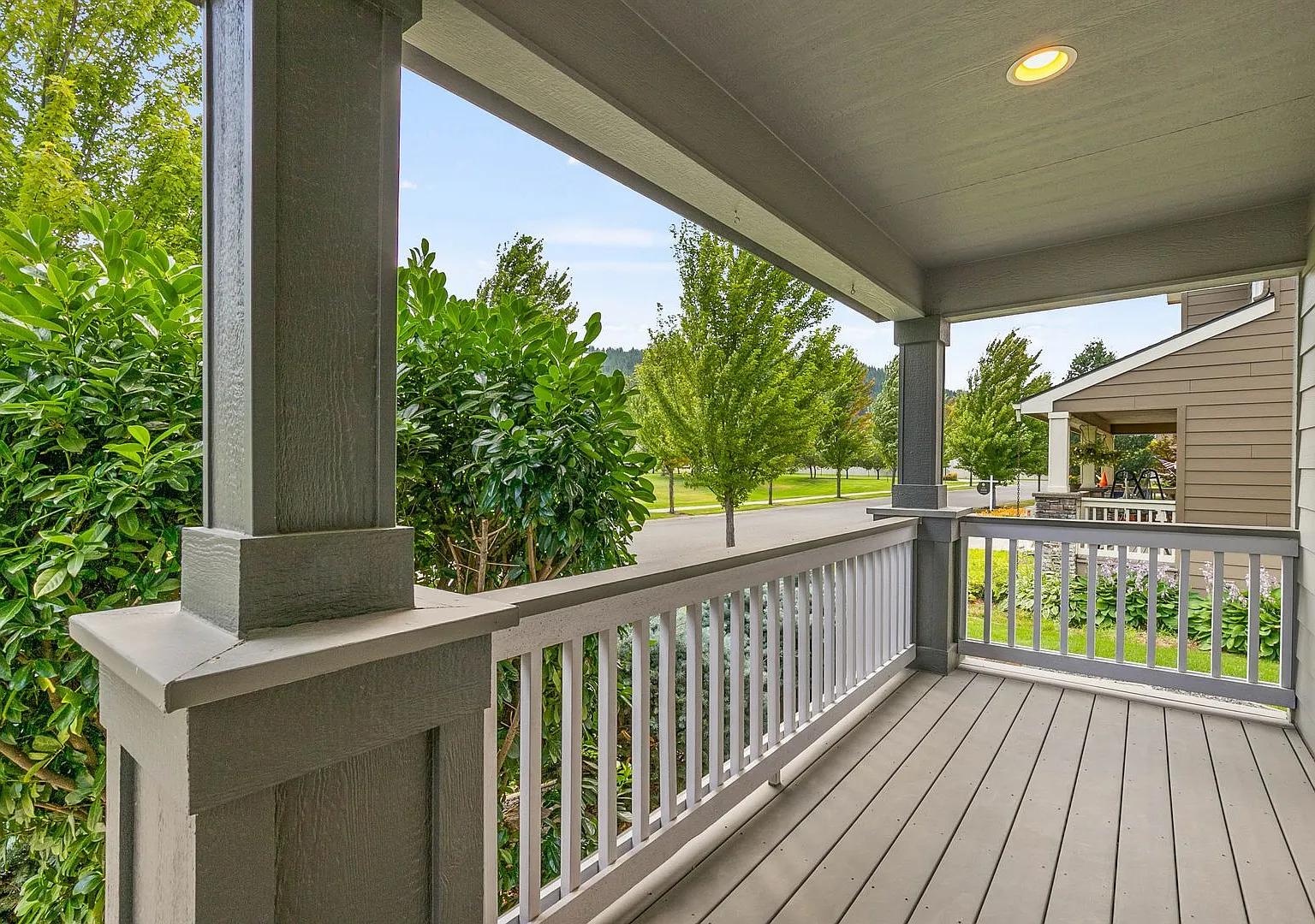 Spacious 4 Bed Rocky Hill Craftsman in Liberty Lake — Photo 3
