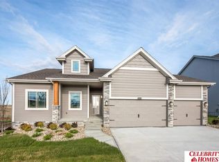 18614 Willow St, Gretna, NE 68028