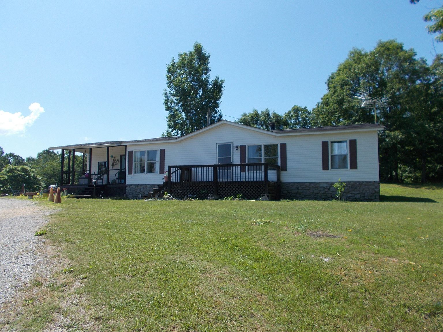 1450 Little Hurricane Creek Rd, Mc Ewen, TN 37101 Zillow