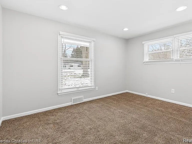 6881 W Dartmoor Rd — Photo 8