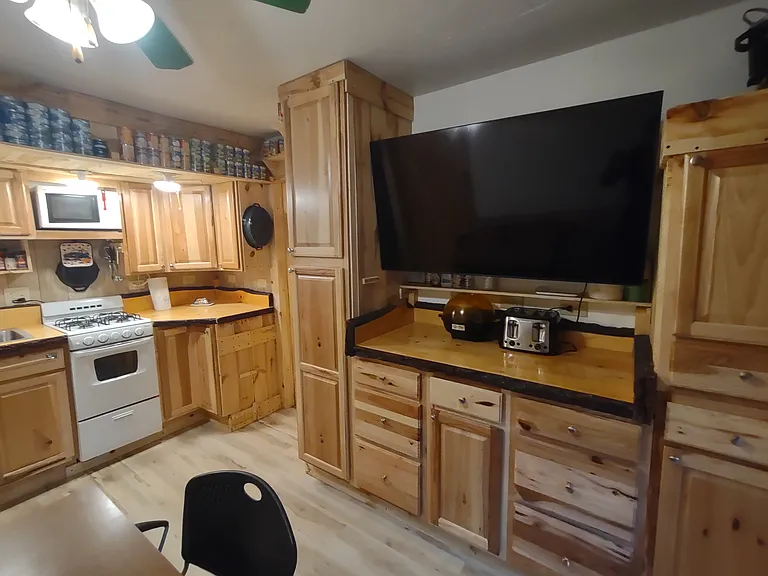 2168 Wisconsin St — Photo 11