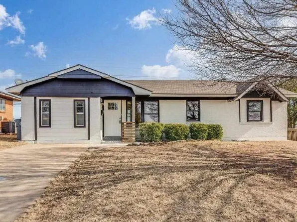 435 NW 53rd St, Lawton, OK 73505