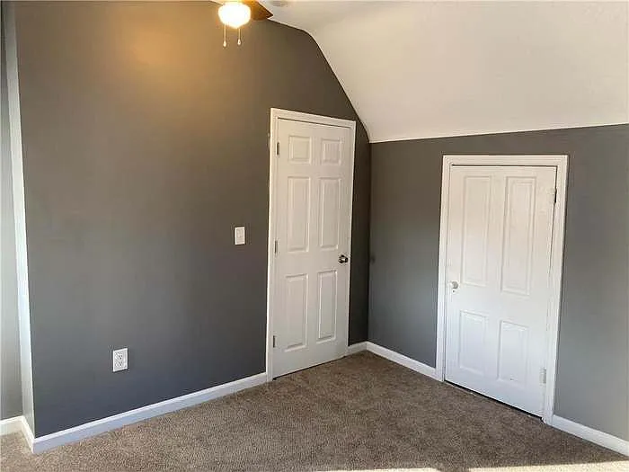 805 Gladstone Ave — Photo 17