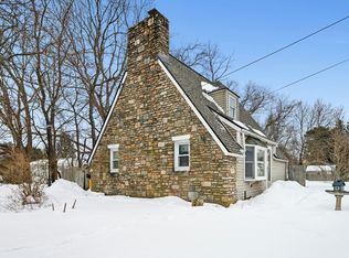 13 Harwood St, Oxford, MA 01540