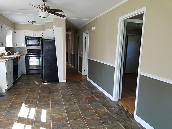 3rd image of 133 Horseshoe Dr