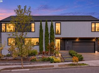 9077 NW Lovejoy St, Portland, OR 97229
