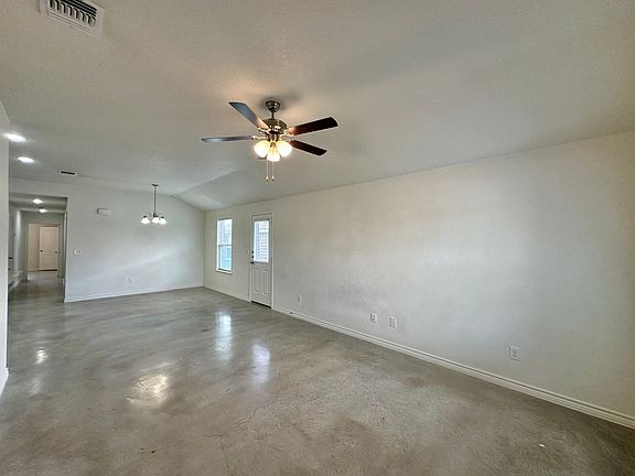 3rd image of 6111 Amelia Earhart Blvd #3B-2BA-1300SQFT